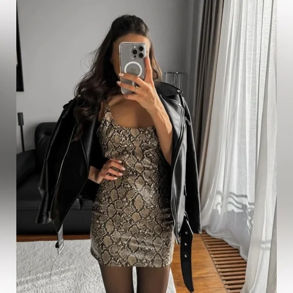 ZARA BLOGGERS' FAVORITE FAUX LEATHER SNAKESKIN PRINT DRESS
